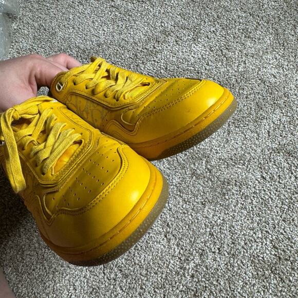 Christian Dior B27 Low Top World Tour Yellow Beige Oblique Sneaker